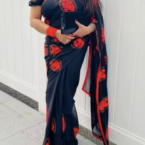 Beautiful Blue Embroidered Sequin Saree No Blouse - Picture 3 of 3